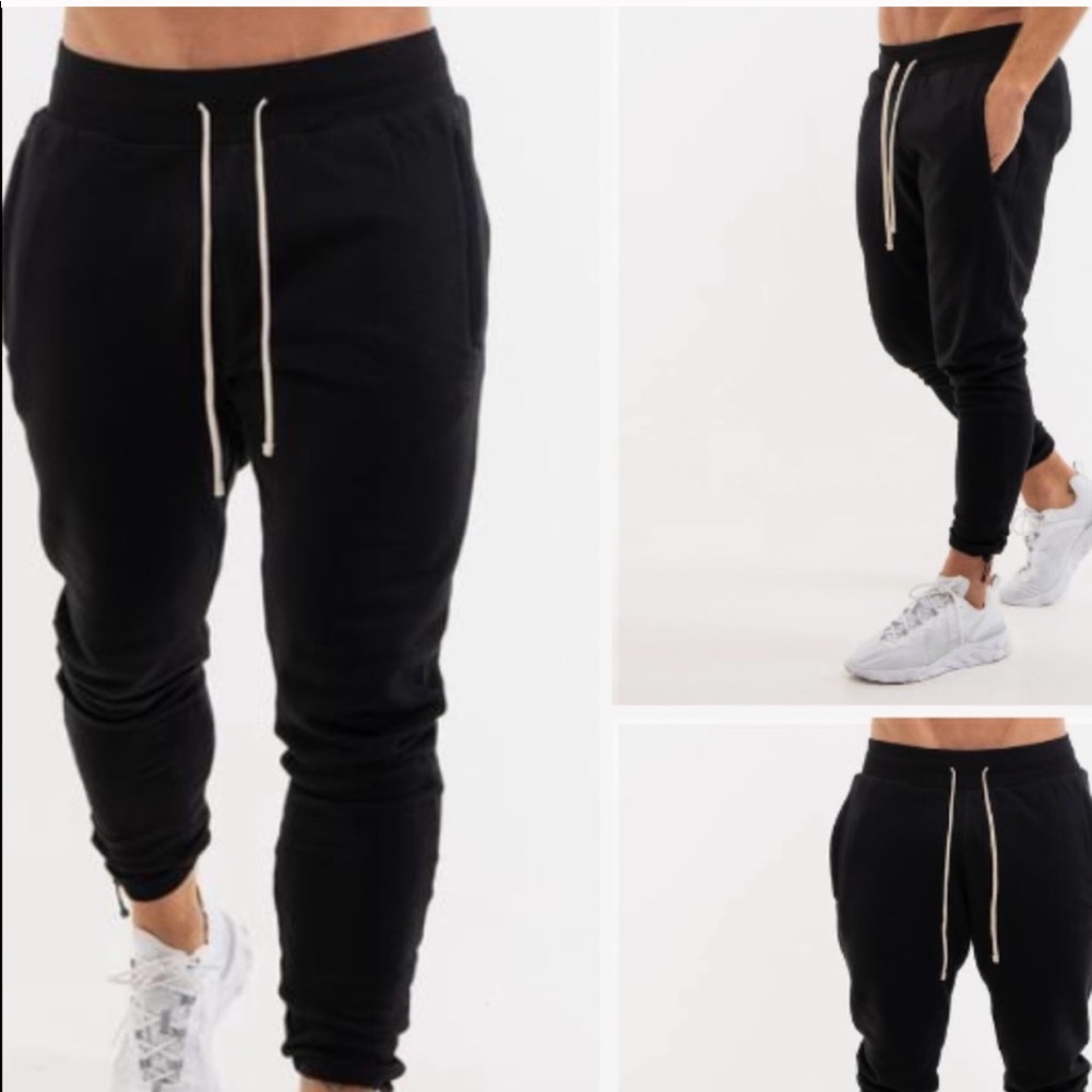 Vanquish Joggers Warm up Black like new!